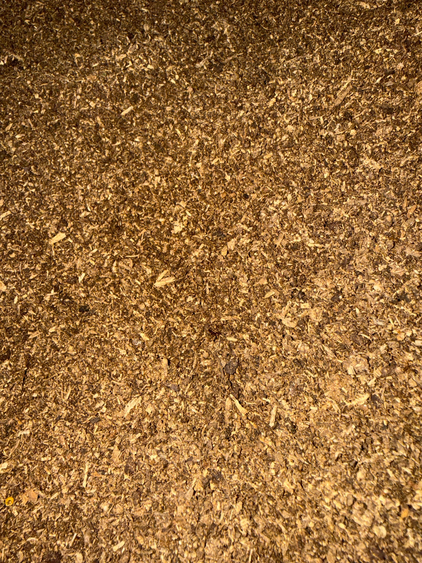 “Used” Rhino Flake 1 GALLON (MAX 4 GALLONS PER ORDER)
